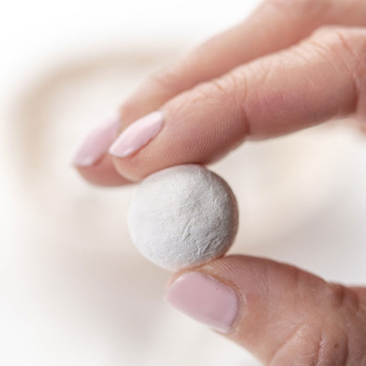 Lia Griffith Paper Spun Balls 20mm - Pack of 24 image 1