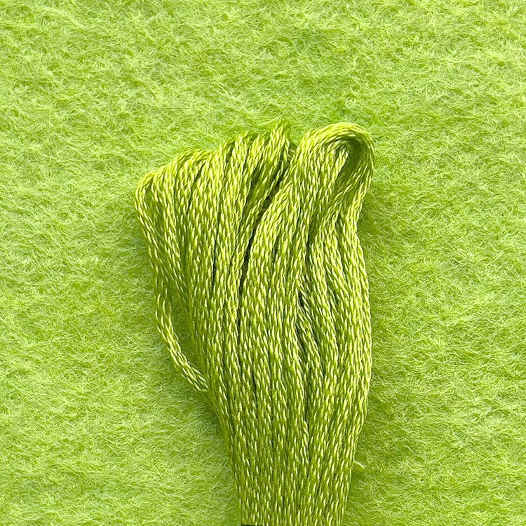 DMC Embroidery Floss - Light Parrot Green 907 image 0