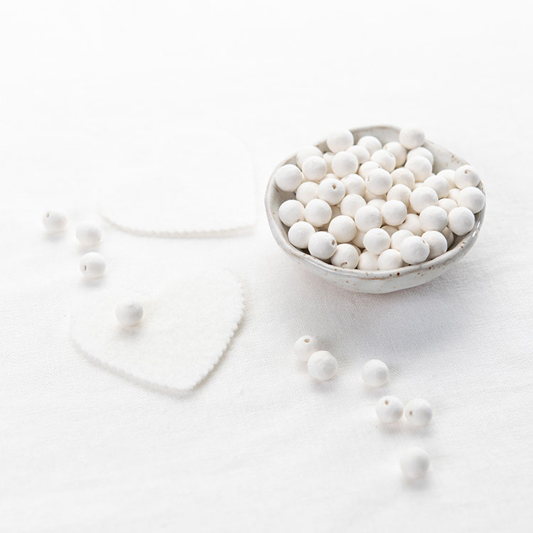 Lia Griffith Paper Spun Balls 8mm - Pack of 100 image 0