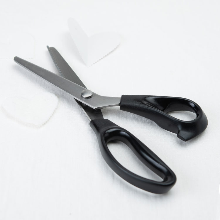 Pinking Shears Zig Zag