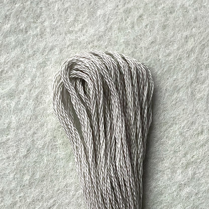 DMC Embroidery Floss -Very Light Beaver Grey 3072 image 0
