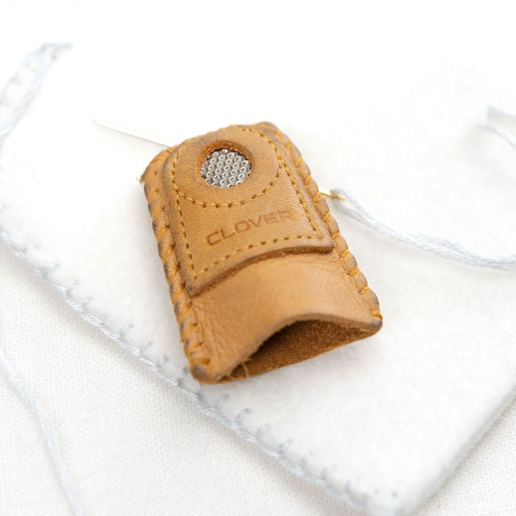 Clover Leather Thimble