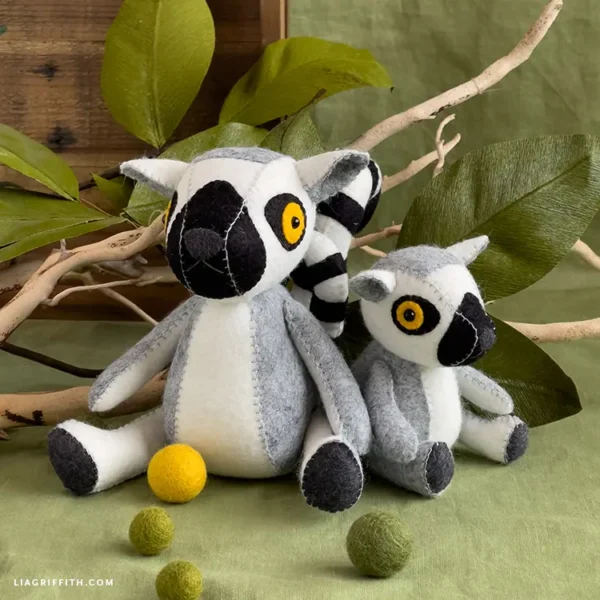 Felt Lemur Stuffie- Digital Download