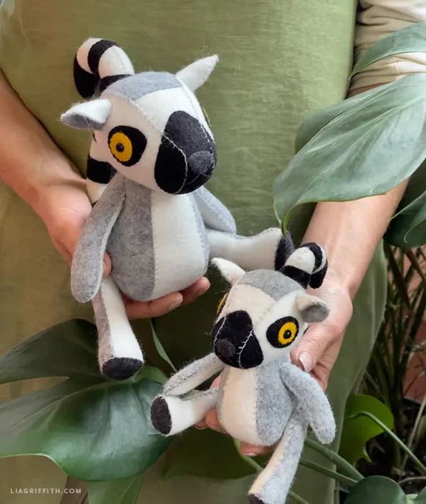 Felt Lemur Stuffie- Digital Download - Image 3